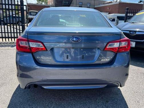 2017 Subaru Legacy 2.5i