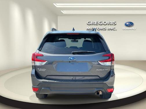 Magnetite Gray Metallic 2023 Subaru Forester Premium