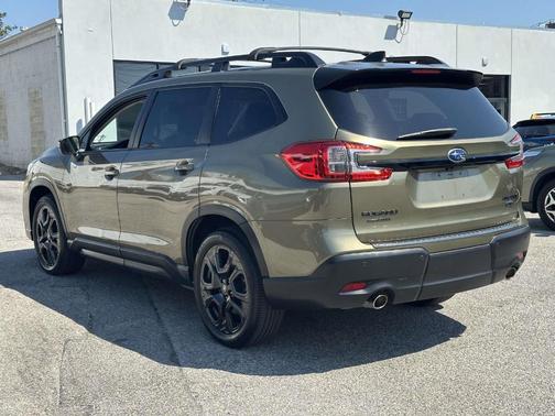 Autumn Green Metallic 2023 Subaru Ascent Onyx Edition