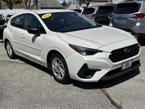 White 2024 Subaru Impreza Base