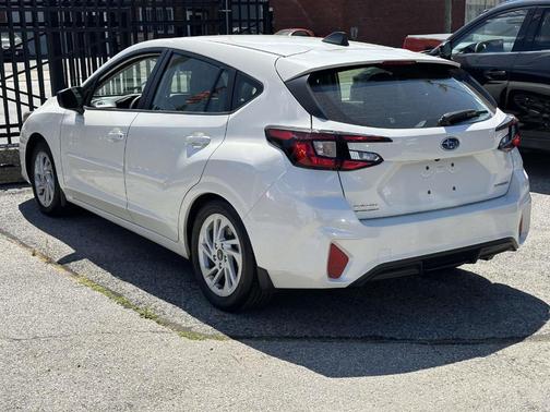 White 2024 Subaru Impreza Base