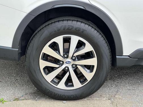 2022 Subaru Outback Premium