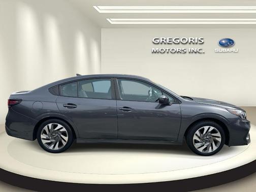 2023 Subaru Legacy 
