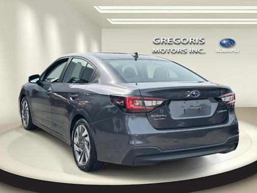 2023 Subaru Legacy 