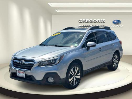 Ice Silver Metallic 2019 Subaru Outback 2.5i Limited