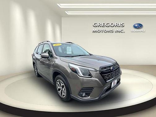 2022 Subaru Forester Premium