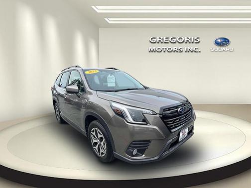 2022 Subaru Forester Premium