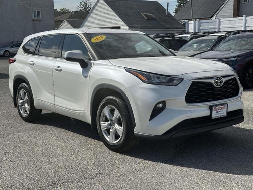 White 2020 Toyota Highlander LE