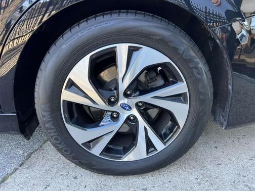 2022 Subaru Legacy Premium