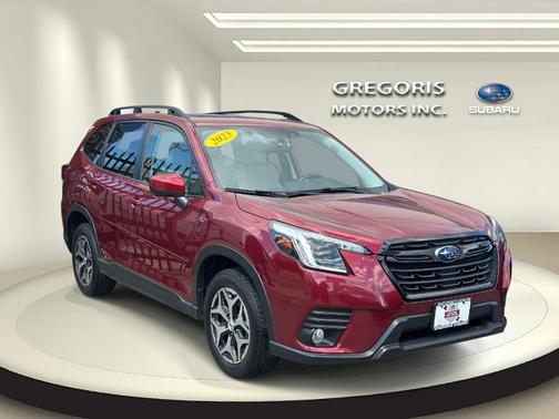 2023 Subaru Forester Premium