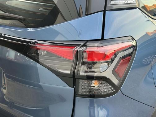 2025 Subaru Forester Base