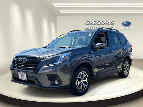 2022 Subaru Forester Premium