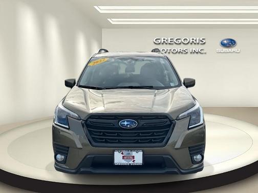 2022 Subaru Forester Premium