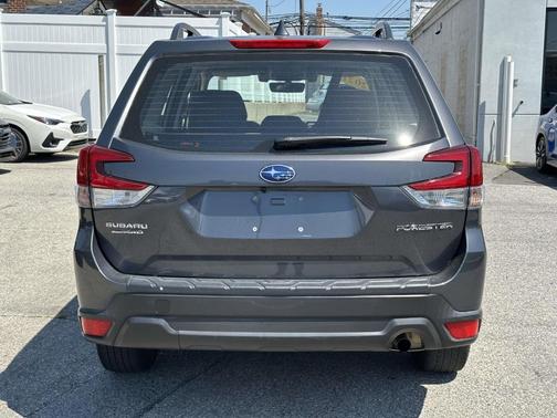 Magnetite Gray Metallic 2021 Subaru Forester