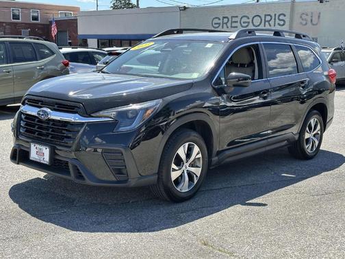 Crystal Black Silica 2023 Subaru Ascent Premium 7-Passenger