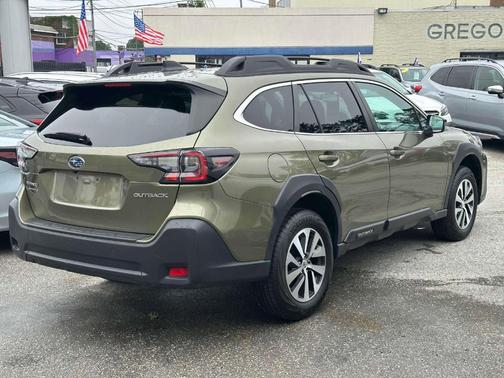 2023 Subaru Outback Premium