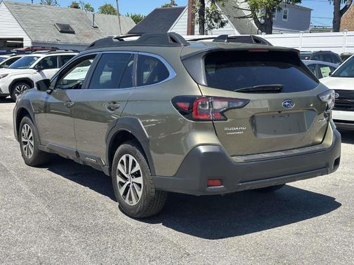 Autumn Green Metallic 2024 Subaru Outback Premium