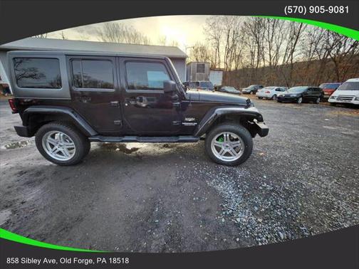 2013 Jeep Wrangler Unlimited Sahara