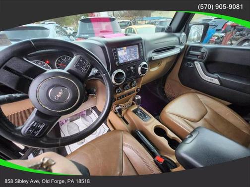 2013 Jeep Wrangler Unlimited Sahara