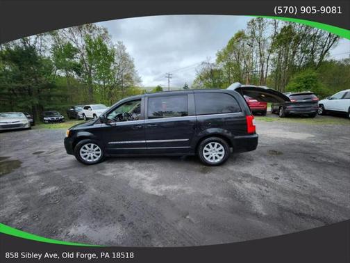 2014 Chrysler Town & Country Touring