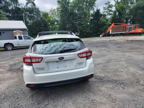 2017 Subaru Impreza 2.0i Premium