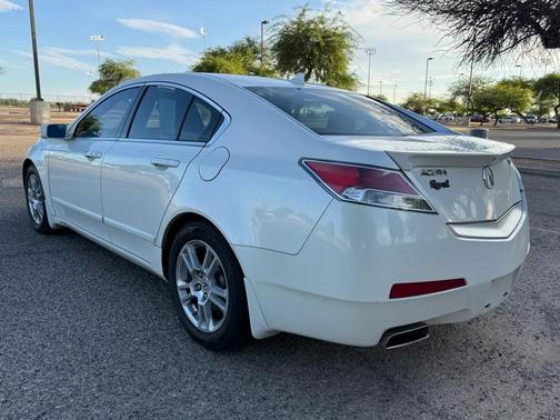 Pearl White 2010 Acura TL Technology