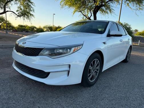 Snow White Pearl 2016 Kia Optima LX