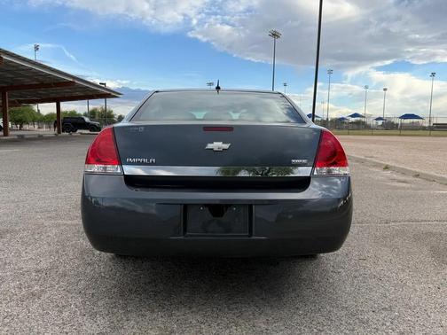 Cyber Gray Metallic 2011 Chevrolet Impala LS