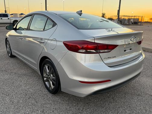 2018 Hyundai ELANTRA Limited