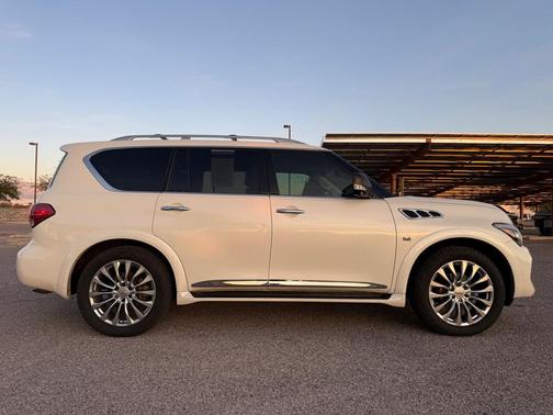 2015 INFINITI QX80 Base