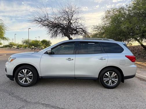 Brilliant Silver Metallic 2020 Nissan Pathfinder S 2WD