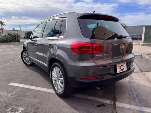 2016 Volkswagen Tiguan SE