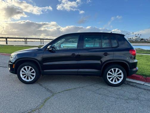 2014 Volkswagen Tiguan Auto SE