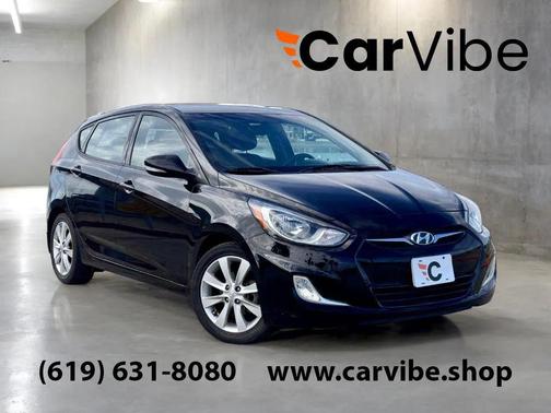 2013 Hyundai Accent SE