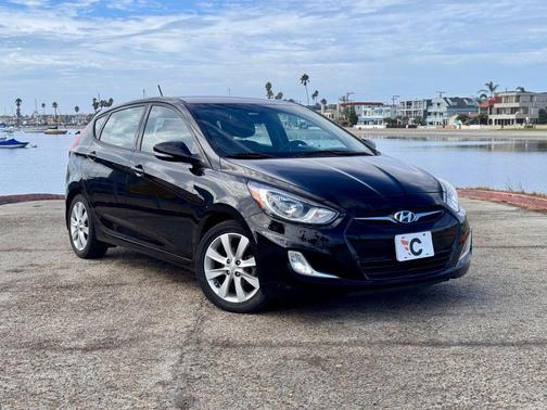 2013 Hyundai Accent SE