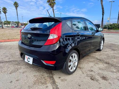 2013 Hyundai Accent SE