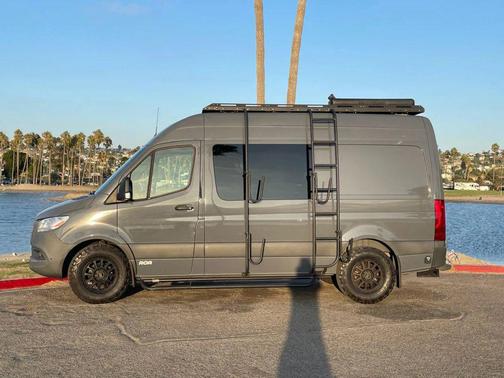 2021 Mercedes-Benz Sprinter 2500 Standard Roof