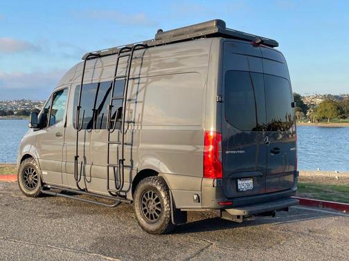2021 Mercedes-Benz Sprinter 2500 Standard Roof