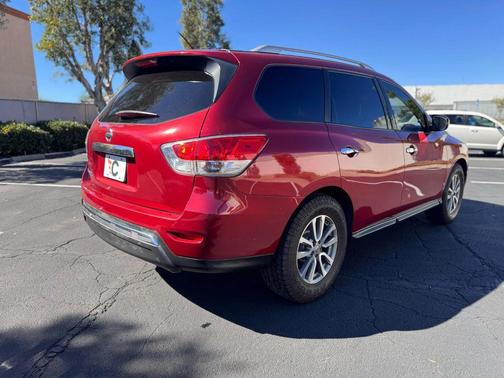 2015 Nissan Pathfinder S