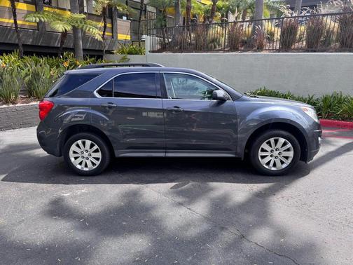 2011 Chevrolet Equinox 2LT