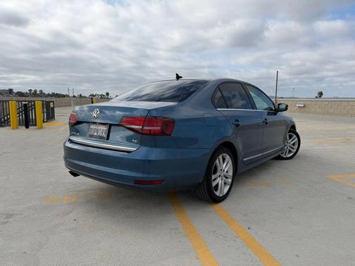 2017 Volkswagen Jetta 1.8T SEL