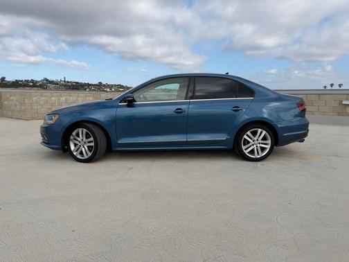 2017 Volkswagen Jetta 1.8T SEL