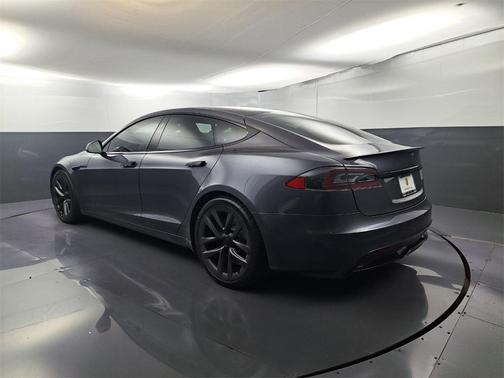 2021 Tesla Model S Plaid
