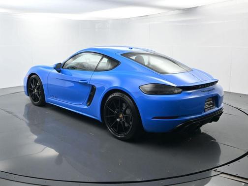 2025 Porsche 718 Cayman GTS 4.0