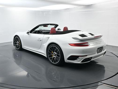 2019 Porsche 911 Turbo S