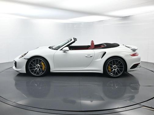 2019 Porsche 911 Turbo S