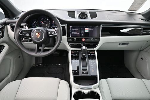 Jet Black Metallic 2026 Porsche Macan Base