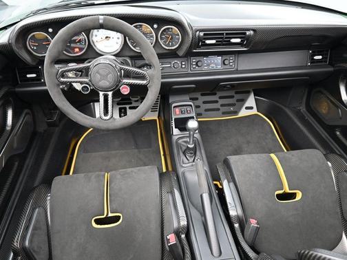 Verde 1995 Porsche 911 Carrera Cabriolet