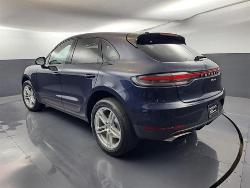 2021 Porsche Macan Base