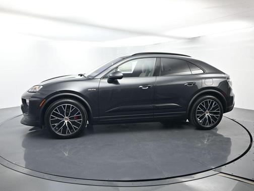 2026 Porsche Macan 4S